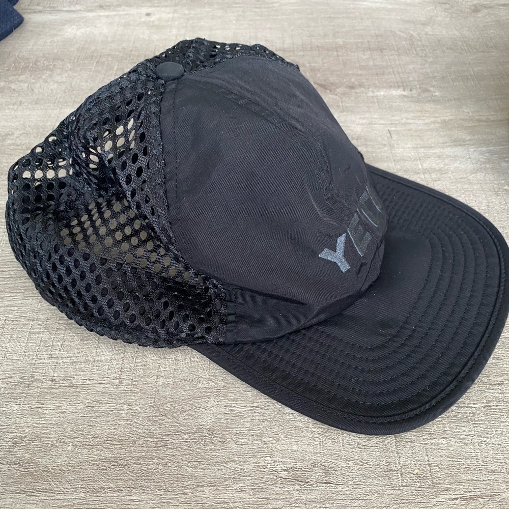 Yeti Performance Hat - image 1